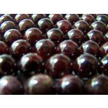 Vörös gránát alapú csakrakarkötő- női